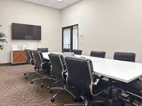 Regus - Hutchinson - 23rd Ave