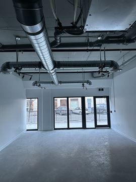 Retail Bays at Station on Whyte