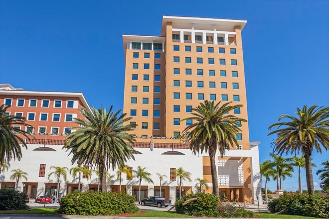 FL, Coral Gables - Columbus Center