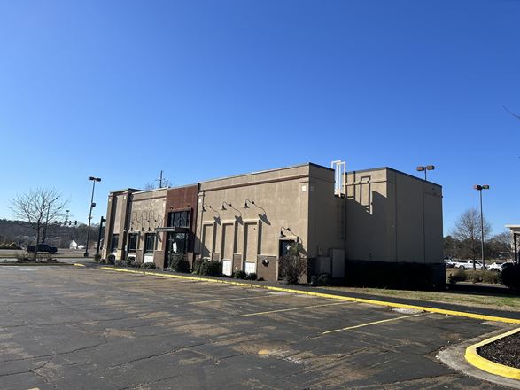 QSR outparcel to Lakeland Commons
