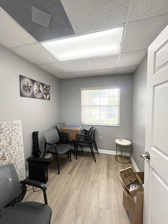 829 E Oak St unit B
