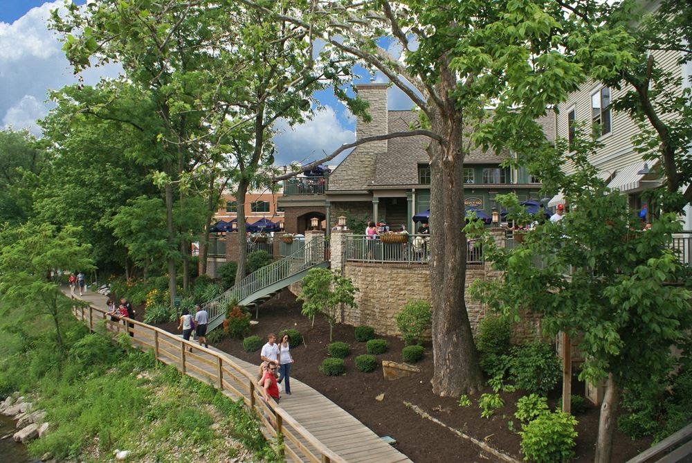 Creekside Plaza