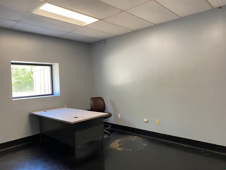 Heavy Equipment Service Center with 2 acre Drop Yard