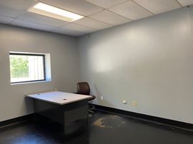 Heavy Equipment Service Center with 2 acre Drop Yard