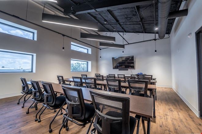 7K SF | Office with W/H | 7th Ave, Ybor City