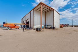 3-Bay Shop with Office & Living Space