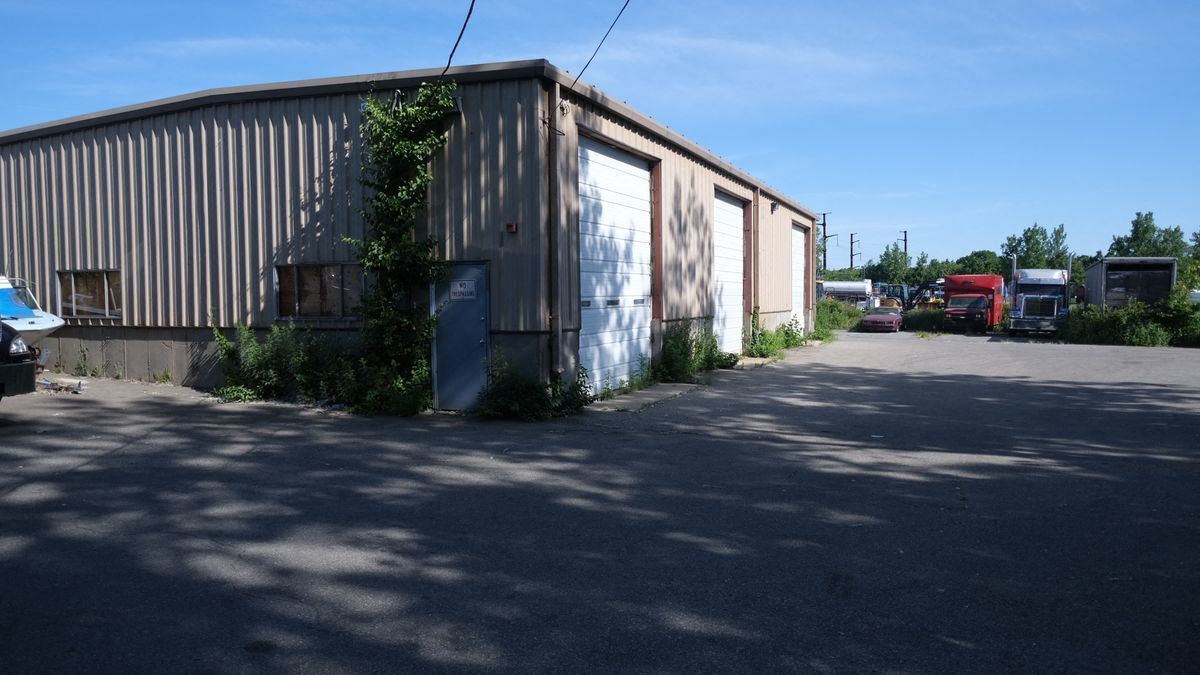 Fantastic Industrial Garage Space Zoned for Cannabis Cultivation!