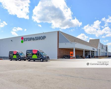 Retail space for Rent at 540 Squire Road in Revere