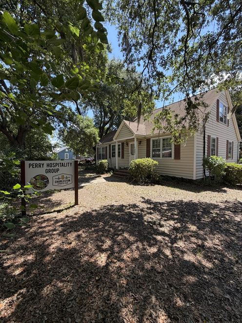 Owner User/Office + Warehouse in Hanahan- 1508 SF office and 725 SF storage building
