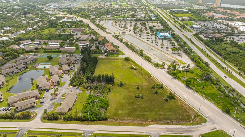 4.3± AC Commercial Development Site on McGregor Blvd | Fort Myers, FL