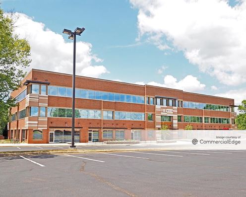 University Executive Park - 8210-8220 University Executive Park Drive & 201 McCullough Drive