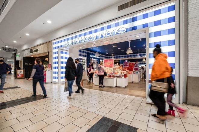 Vintage Faire Mall
