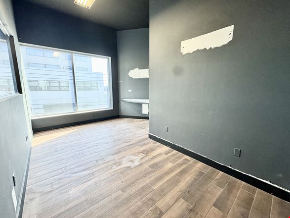 Office space for lease in Astoria including parking