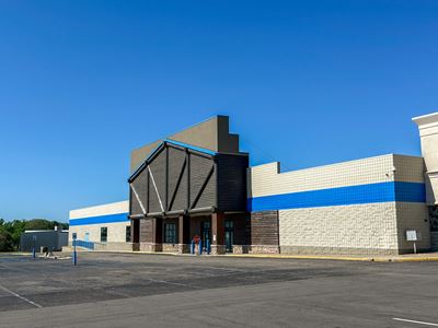 Former Gander Outdoors