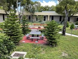 1515 NW 167th St