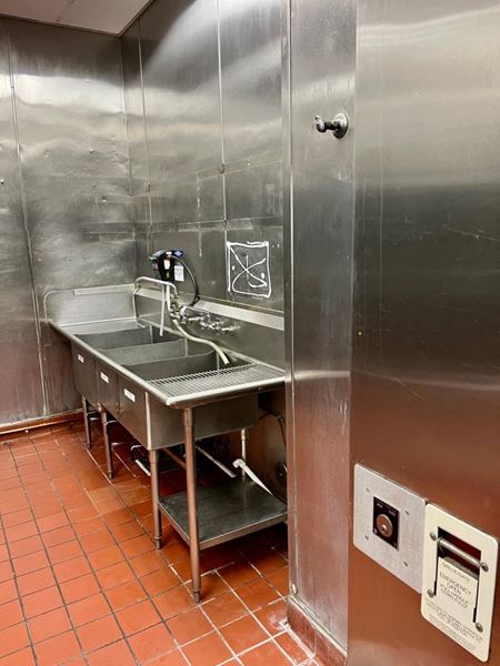 713      Space Photo Gallery 7