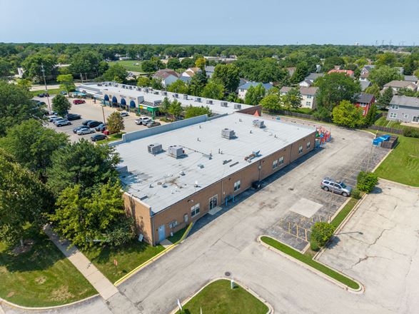 Brentwood Square Shopping Center