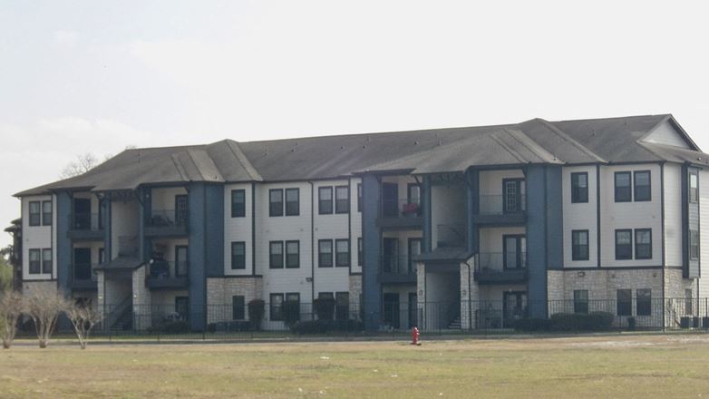 902 S Palm Court, Harlingen, Texas
