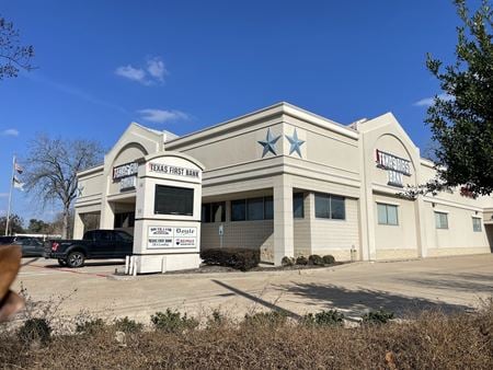 Commercial space for Rent at 2343 N Main St.  in Pearland