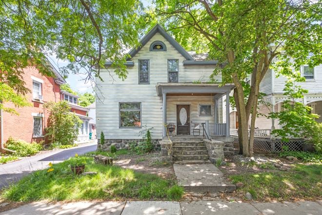216 N 5th Ave