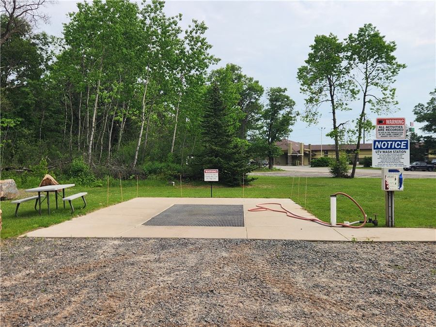 800 Oasis Rd