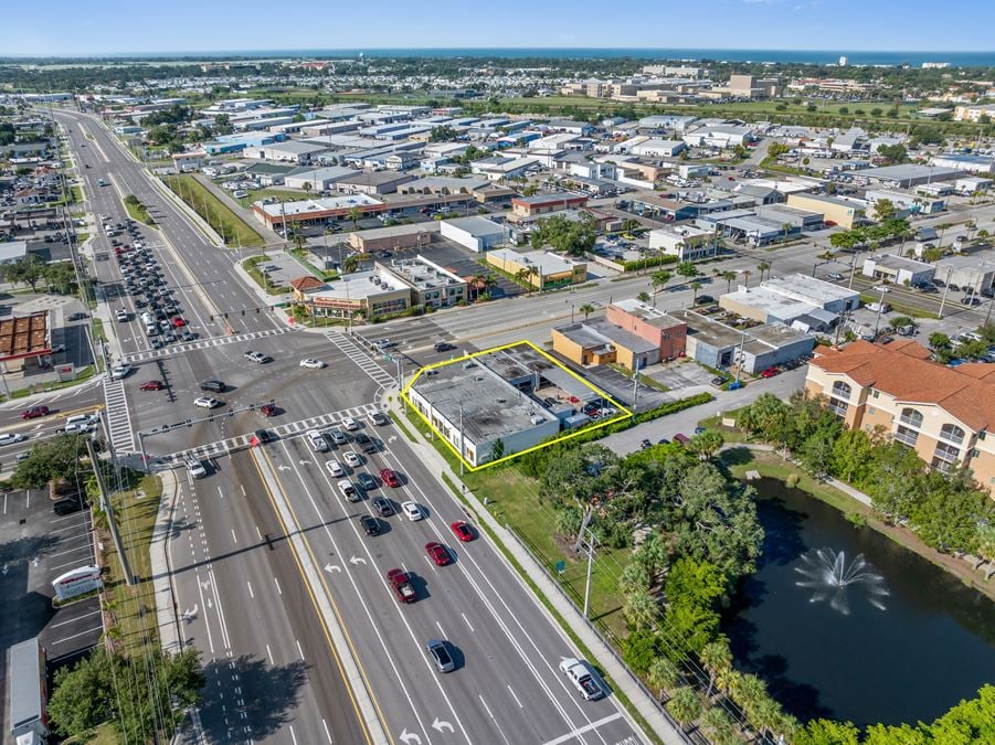 Prime Redevelopment Site At Highly Trafficked Intersection