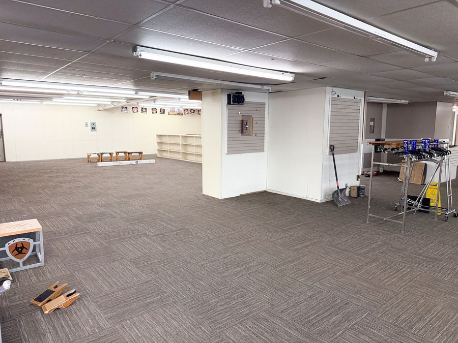 West Lubbock Flex Space