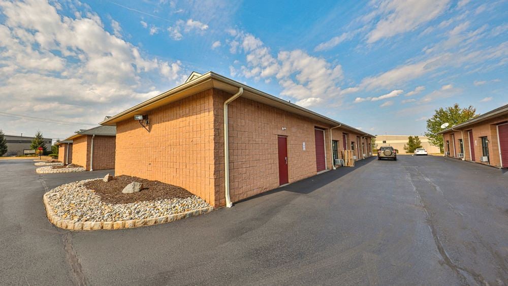 Larken Mini Office Warehouse Bldg. 3
