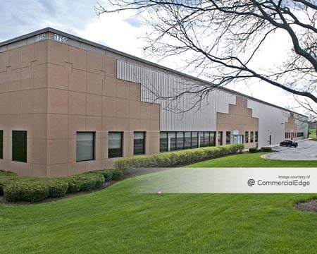 Industrial space for Rent at 1755 North Butterfield Road in Libertyville