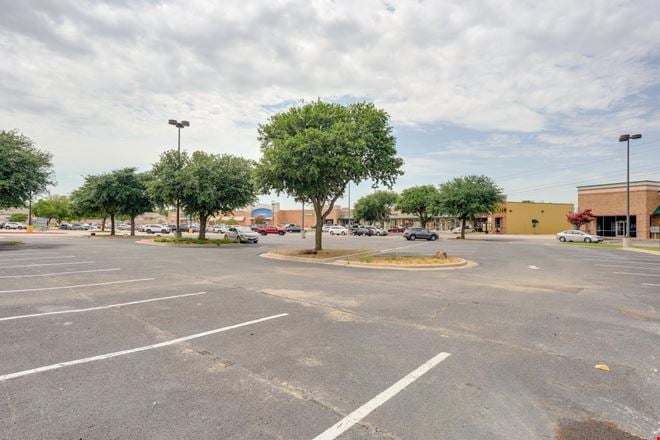 Lewisville Commons