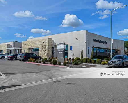 Photo of commercial space at 570 North Magnolia Avenue in Clovis