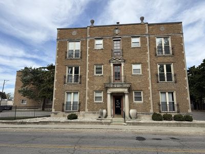522 West Adams Street