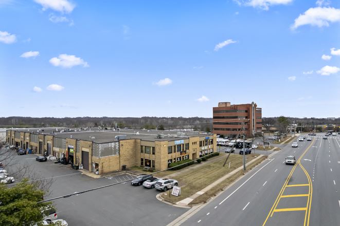 4215 Walney Rd