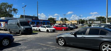 Retail space for Rent at 3000 W Oakland Park Blvd Unit B in Oakland Park