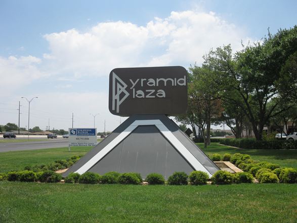3223 S Loop 289