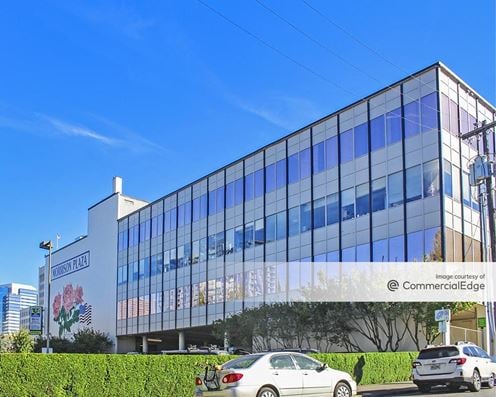 Morrison Plaza