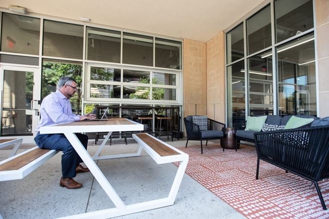 Common Desk - Fort Worth