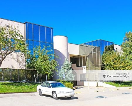 Shared and coworking spaces at 4200 Perimeter Center Drive in Oklahoma City