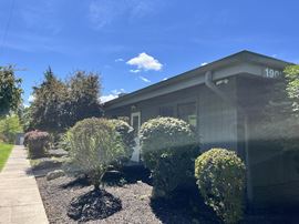 1900 Sleepy Hollow Rd