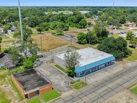 623 N Main St
