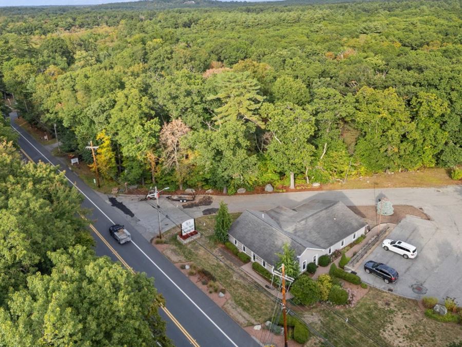 Free-Standing Retail/Office Space in Rowley, MA