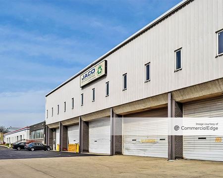Industrial space for Rent at 133 South Rohlwing Road in Addison