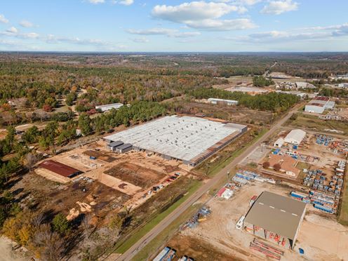 12345 Massey -245,080 SF Warehouse Space