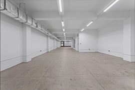 218 W 37th St
