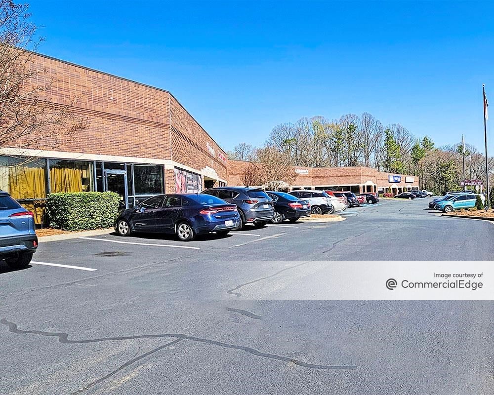 800 Clanton Rd, Charlotte, NC 28217