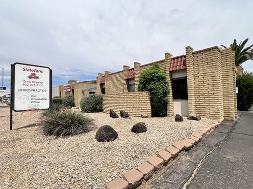 3040 E. Cactus Road