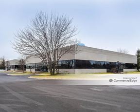 Lisle Business Center - 2200 Western Court