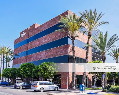 Arcadia Gateway Center - 440 & 450 East Huntington Drive