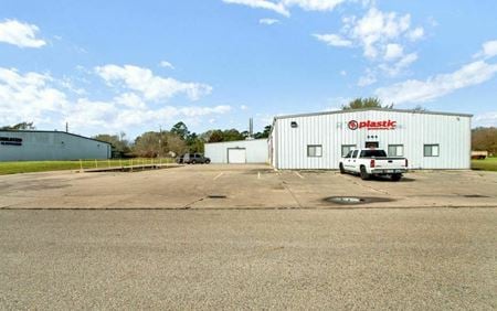 Industrial space for Rent at 31819 Industrial Park Dr in Pinehurst