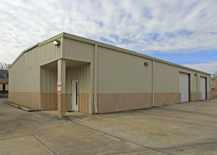 1215 Vista Rd, Pasadena, TX 77504